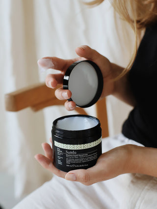 Plaukų garbanojimo kontrolės kaukė