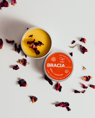 Regeneruojantis rožių ir avokadų lūpų balzamas su vitamino E Bracia Mydlarzes - 2