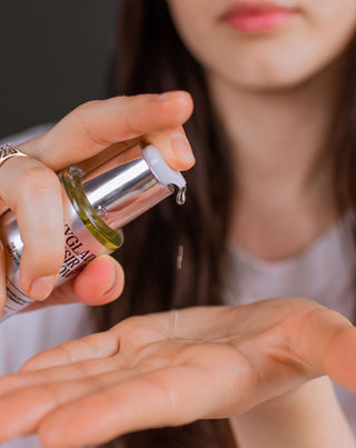 Lyginamasis plaukų eliksyras su hialurono rūgštimi ir veganišku šilku Auna - 2