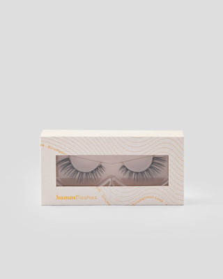 Bamm!lashes daugkartinio naudojimo 2d dirbtinės blakstienos ant juostelės Scrumptious Look - 1