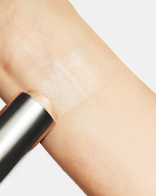 Rozświetlacz w sztyfcie z olejem rycynowym i masłem shea do cery dojrzałej 50+ Aggie 1