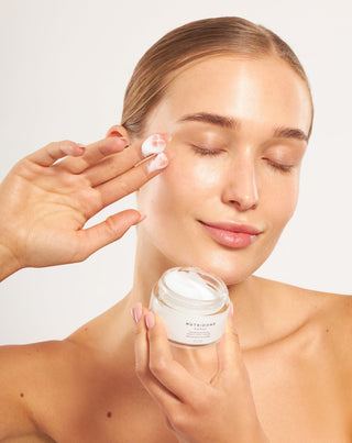 Nutridome glotninantis ir stangrinantis naktinis kremas su hialurono rūgštimi - 3