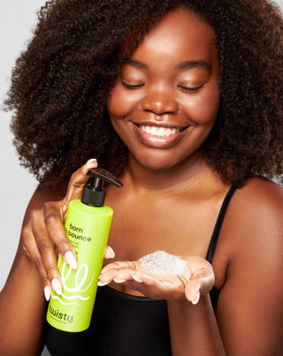 Twisty drėkinamasis šampūnas garbanotiems plaukams su erea (karbamidu) ir pieno rūgštimi - 4