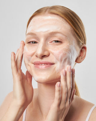 Mel Skin su karčiųjų apelsinų žiedais valantis veido prausiklis - 3