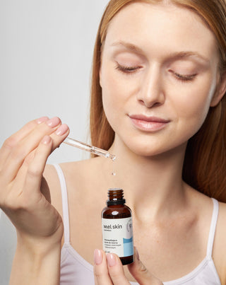 Itin drėkinantis veido serumas su hialurono rūgštimi,