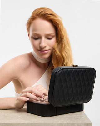 Didelė juvelyrinių dirbinių dėžutė su skyriais, ritinėliais ir veidrodėliu, juoda Mys_2 - 3