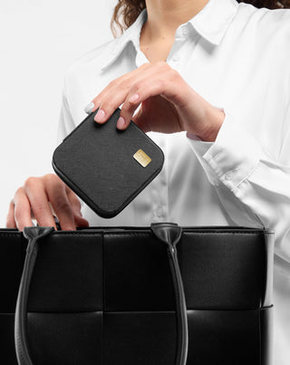 Maža papuošalų dėžutė su skyriais, ritinėliais ir kabliukais, juoda Mys_2 - 3