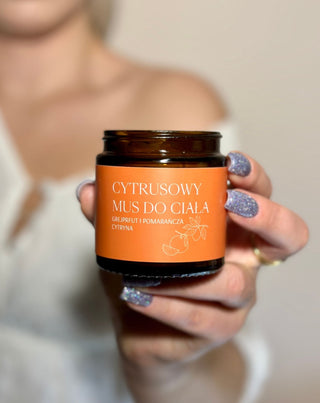 Drėkinančios ir regeneruojančios citrusinių vaisių kūno putos labai sausai odai Mglife - 3