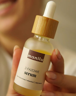Dviejų fazių naktinis serumas sausai odai su hialurono rūgštimi ir vitaminu C Manilu
