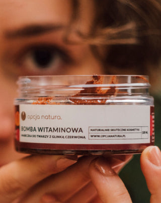 Vitaminų bombos veido ir kūno kaukė su raudonu moliu 100% natūralios Opcja Natura
