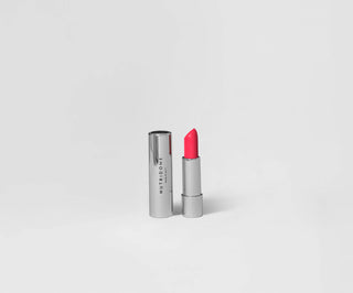 Braškių blizgūs lūpų dažai su vitaminu E ir taukmedžio sviestu Sexy Red Nutridome