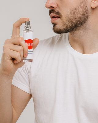 Alluramin stiprūs feromonai kvepalai vyrams, siekiant padidinti patrauklumą moterims