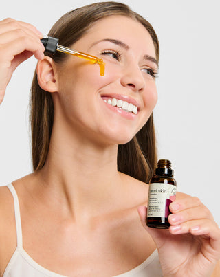 Mel Skin atgaivinantis veido serumas su vitaminu C, A ir E_2 - 2