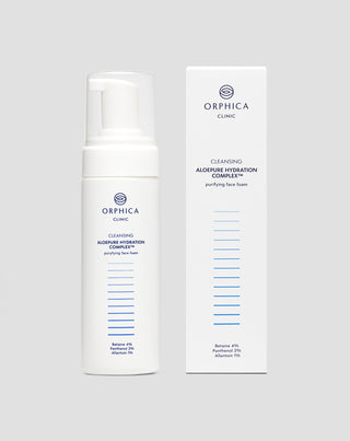 Valomosios putos jautriai ir į spuogus linkusiai odai su betainu, pantenoliu ir alantoinu Cleansing Orphica Clinic 150 ml